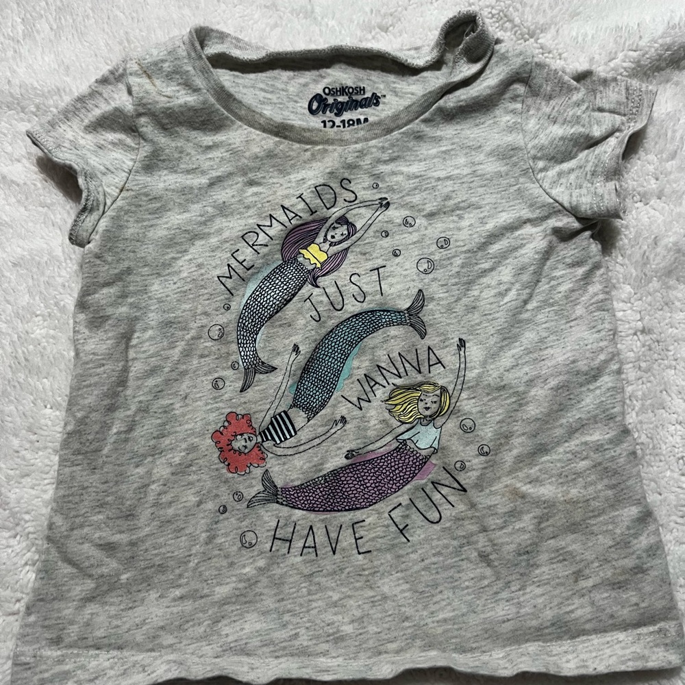 OshKosh B'gosh Gray Tee with Mermaid Graphic